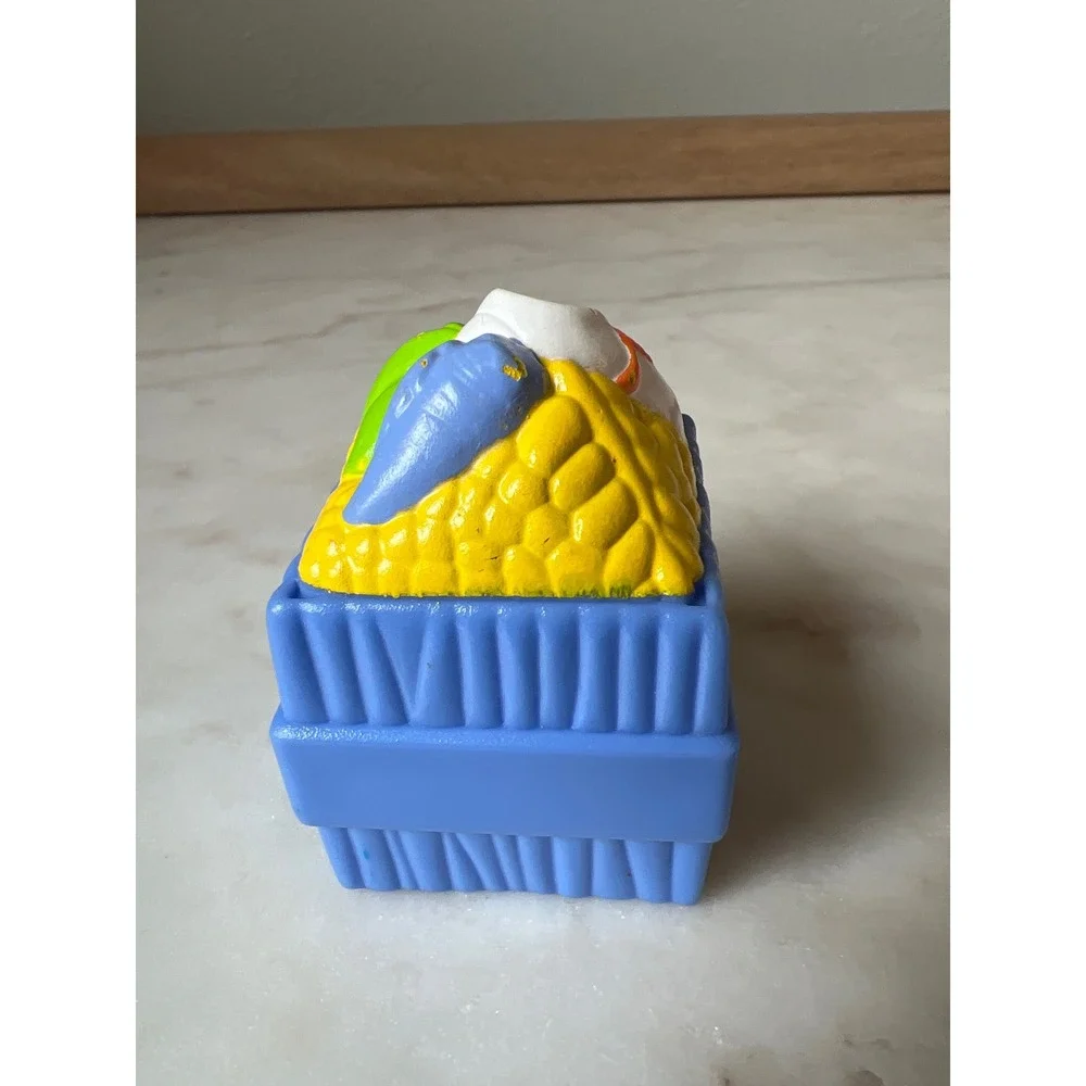 Fisher-Price Little People Replacement Blue Basket Crate Corn Shoe Produce Farm